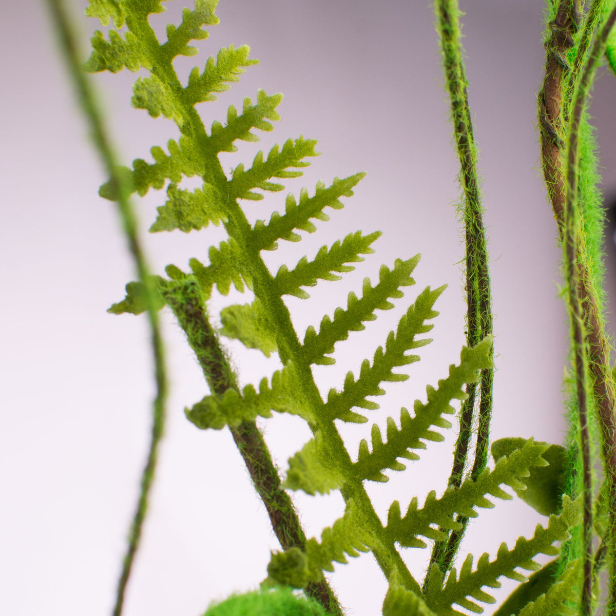 16" Moss Leaf Fern Pick detail photo 4