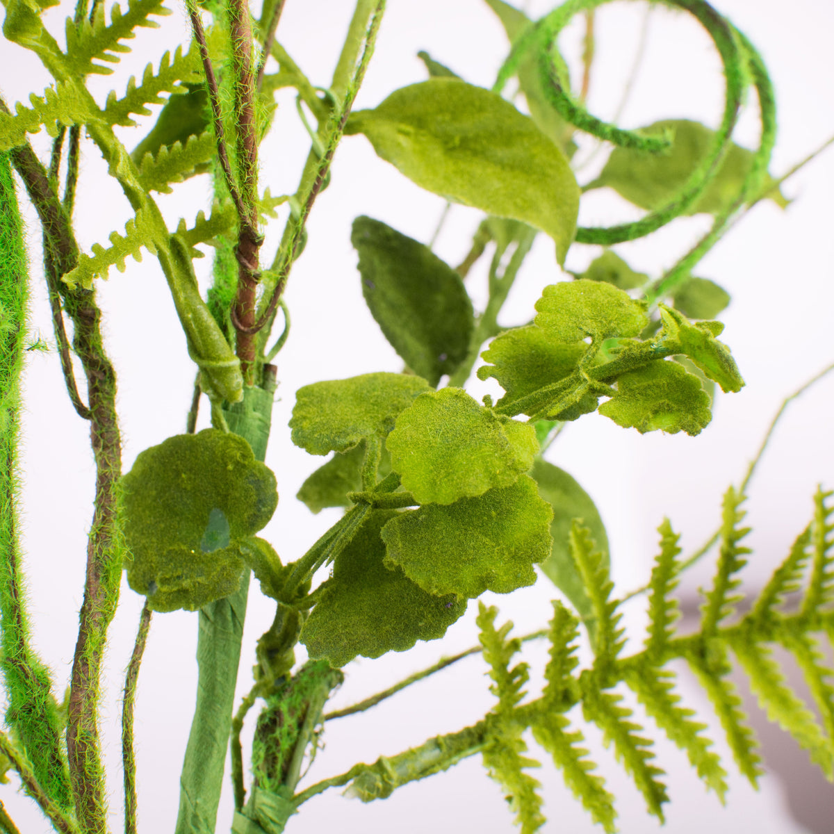 16" Moss Leaf Fern Pick detail photo 5