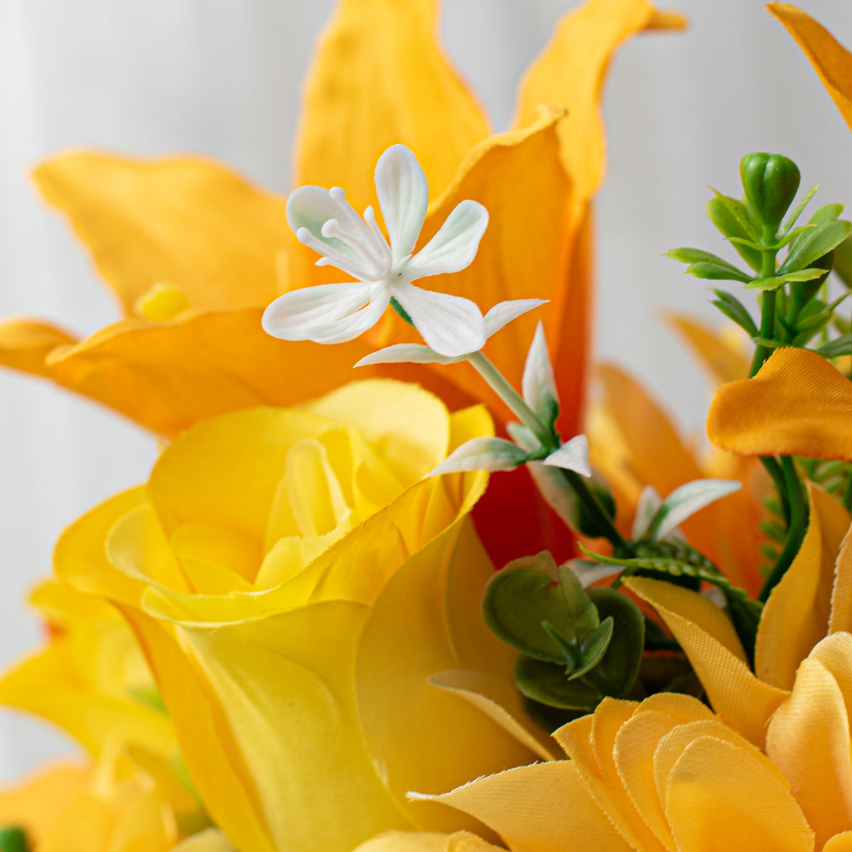 24" Peony, Dahlia, Lily & Rose Bush: Yellow (24) detail photo 5