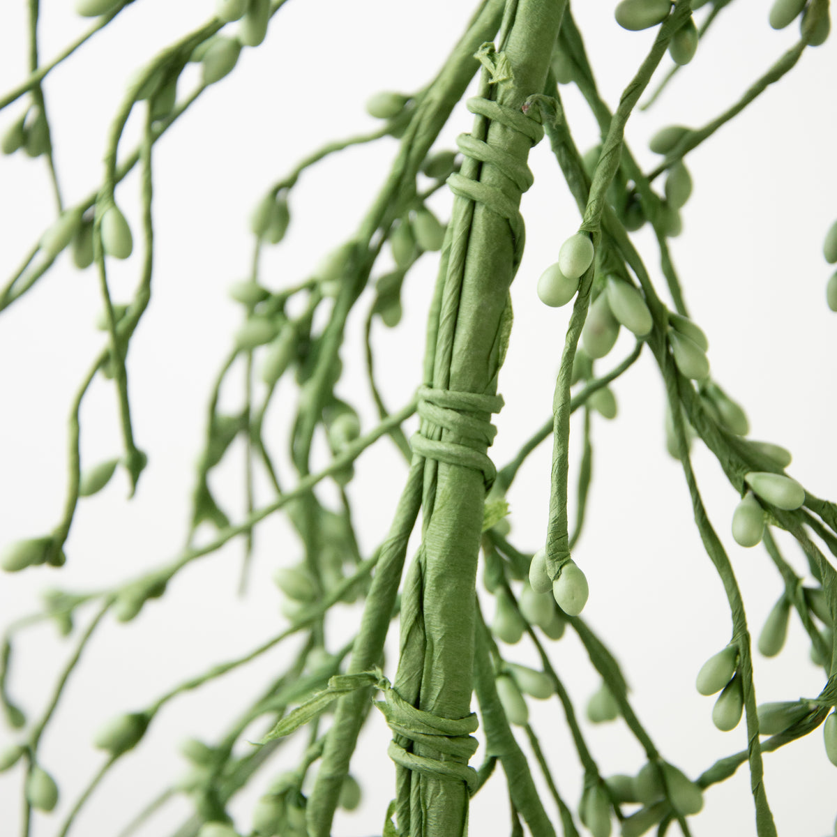 4.5' Pip Garland: Eucalyptus Green detail photo 5
