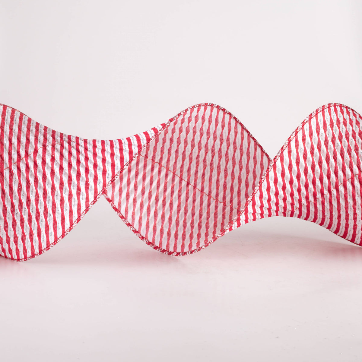 5" Pleated Stripe Ribbon: Red & White Candy Cane (5 Yards) detail photo 3