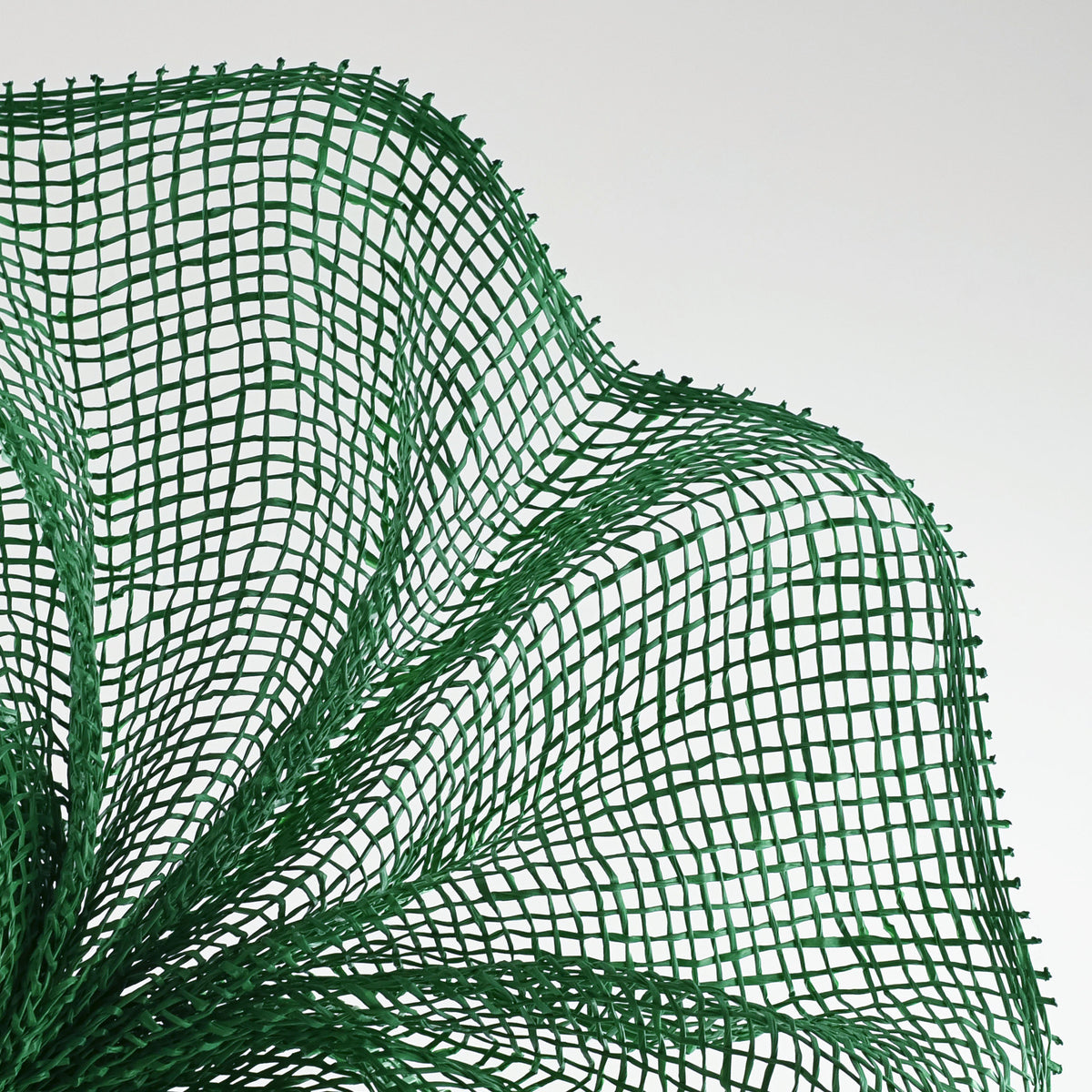 10" Poly Burlap Mesh: Emerald Green Lifestyle Photo