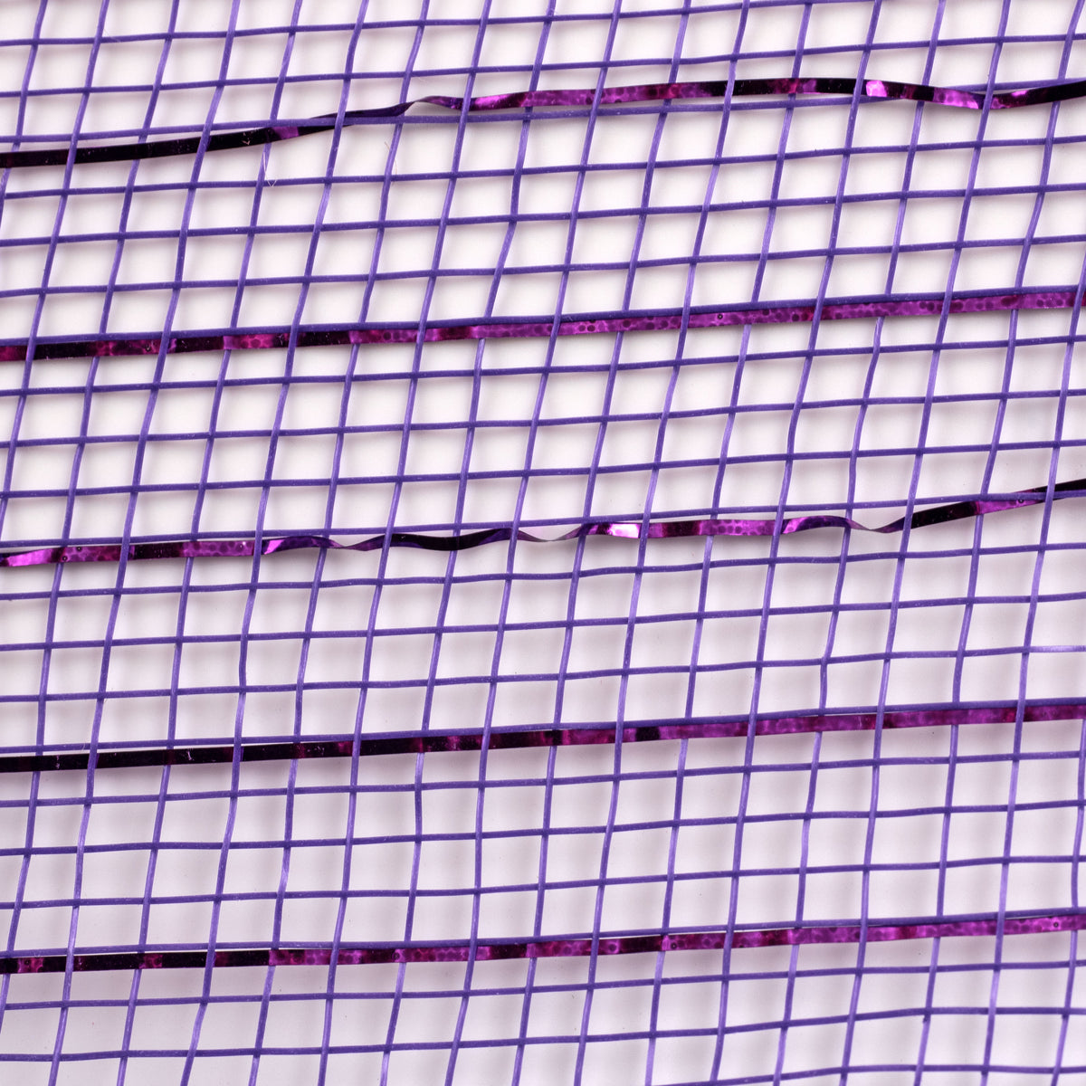 21" Poly Deco Mesh: Metallic Purple detail photo 3