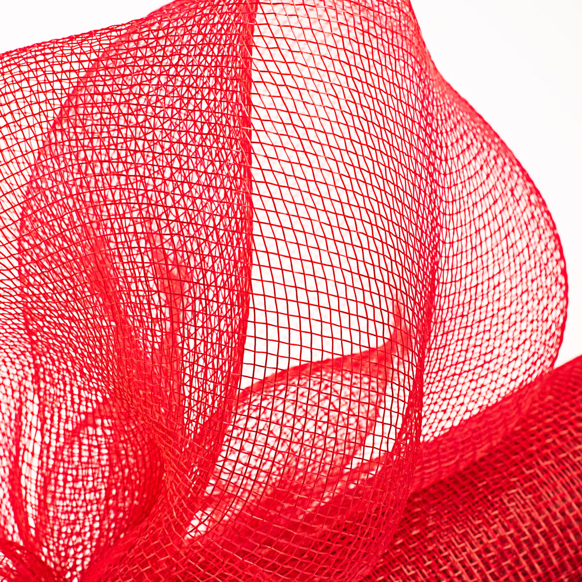 21" Poly Deco Mesh: Red Lifestyle Photo