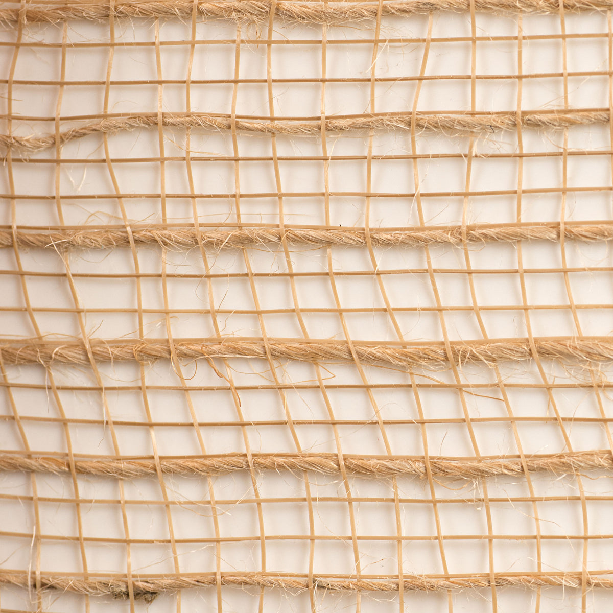 21" Poly Jute Burlap Mesh Roll: Natural detail photo 3