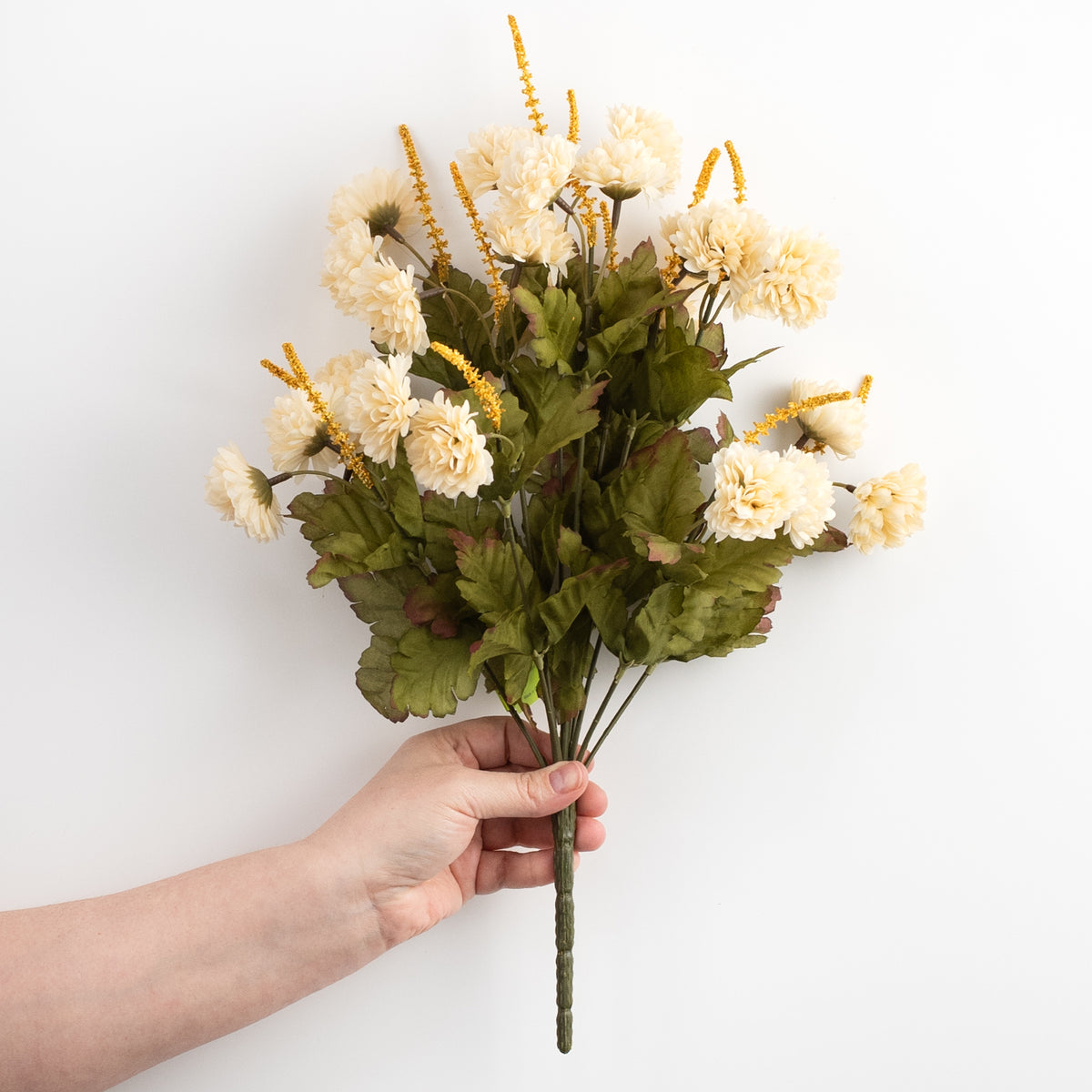 17" Pompom Mum Bush: Beige (12 Stem) detail photo 3