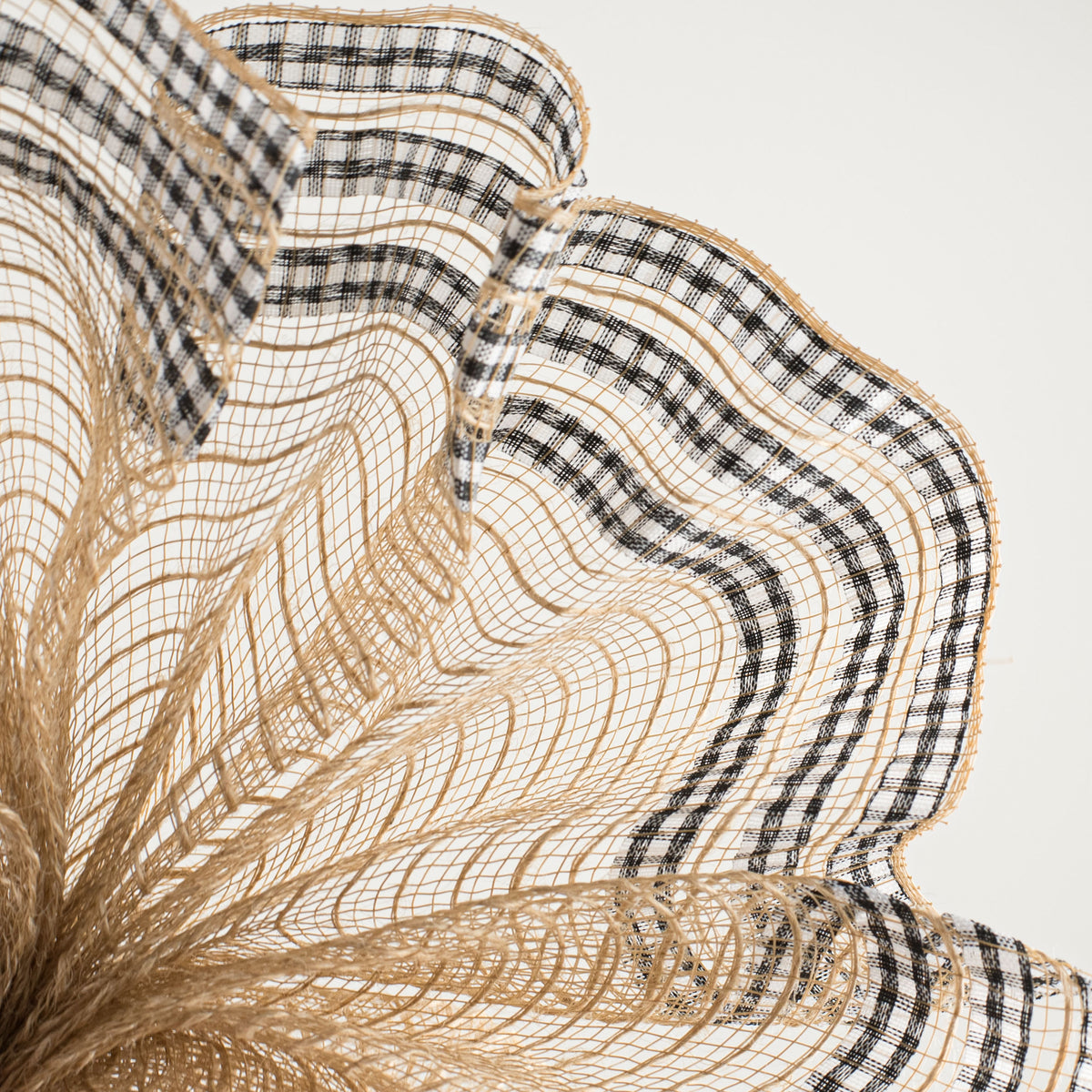 10" Ruffle Patterned Mesh: Natural Jute & Buffalo Plaid Print Lifestyle Photo