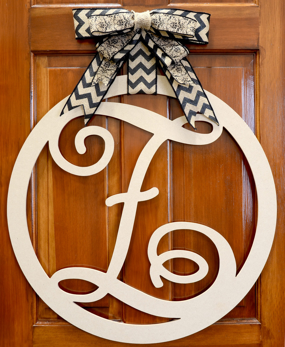 23" Script Circle Monogram Wooden Letter: Z Lifestyle Photo