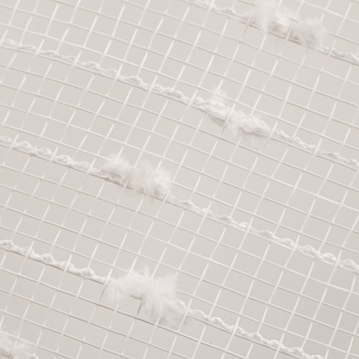 10" Snowball Deco Mesh: White (10 Yards) detail photo 3