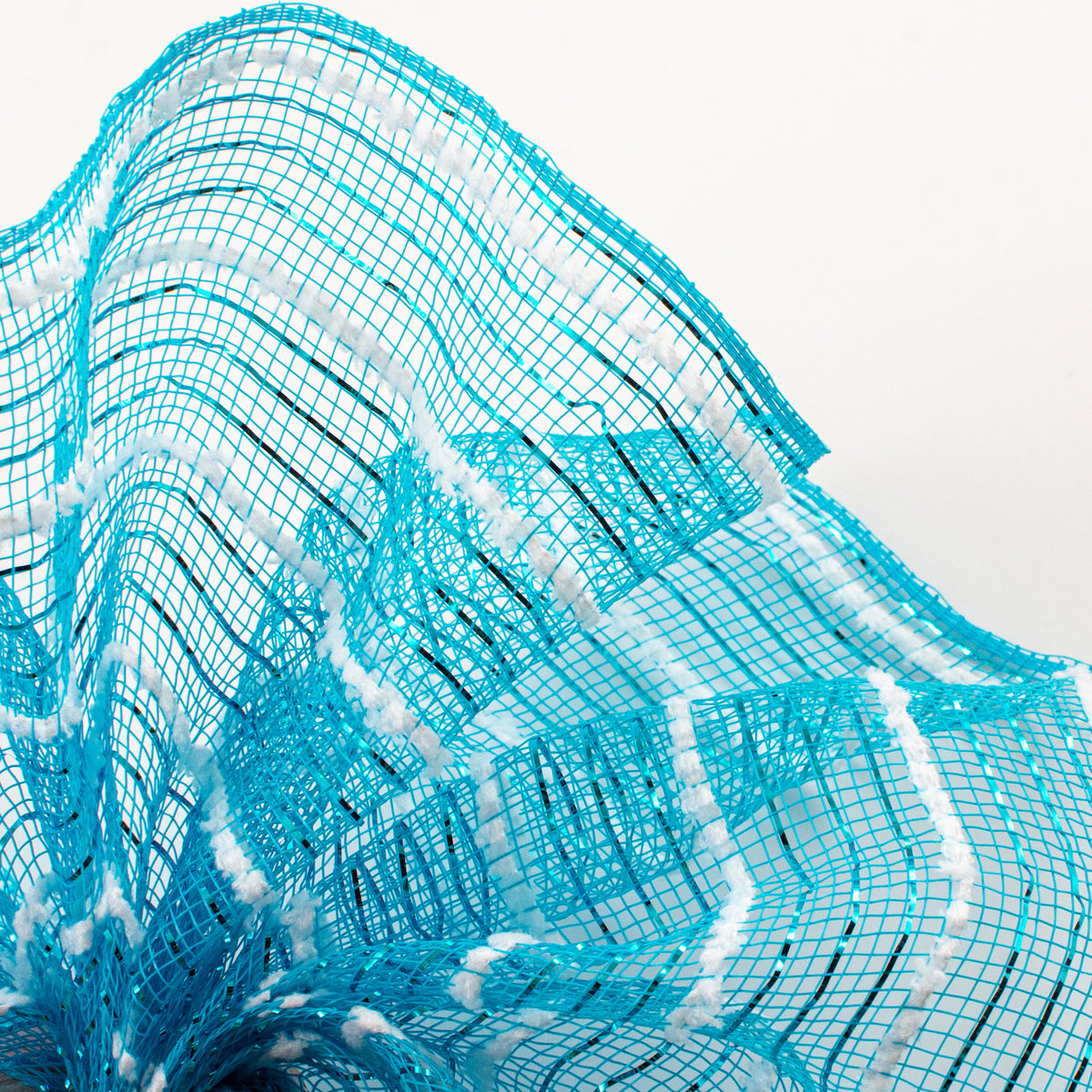10" Snowdrift Deco Mesh: Turquoise Foil & White Lifestyle Photo