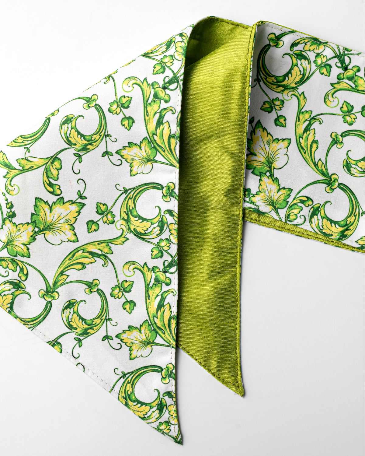 [D Stevens] 4" x 56" Poplin Wreath Sash: Green & White Scroll Chinoiserie detail photo 3