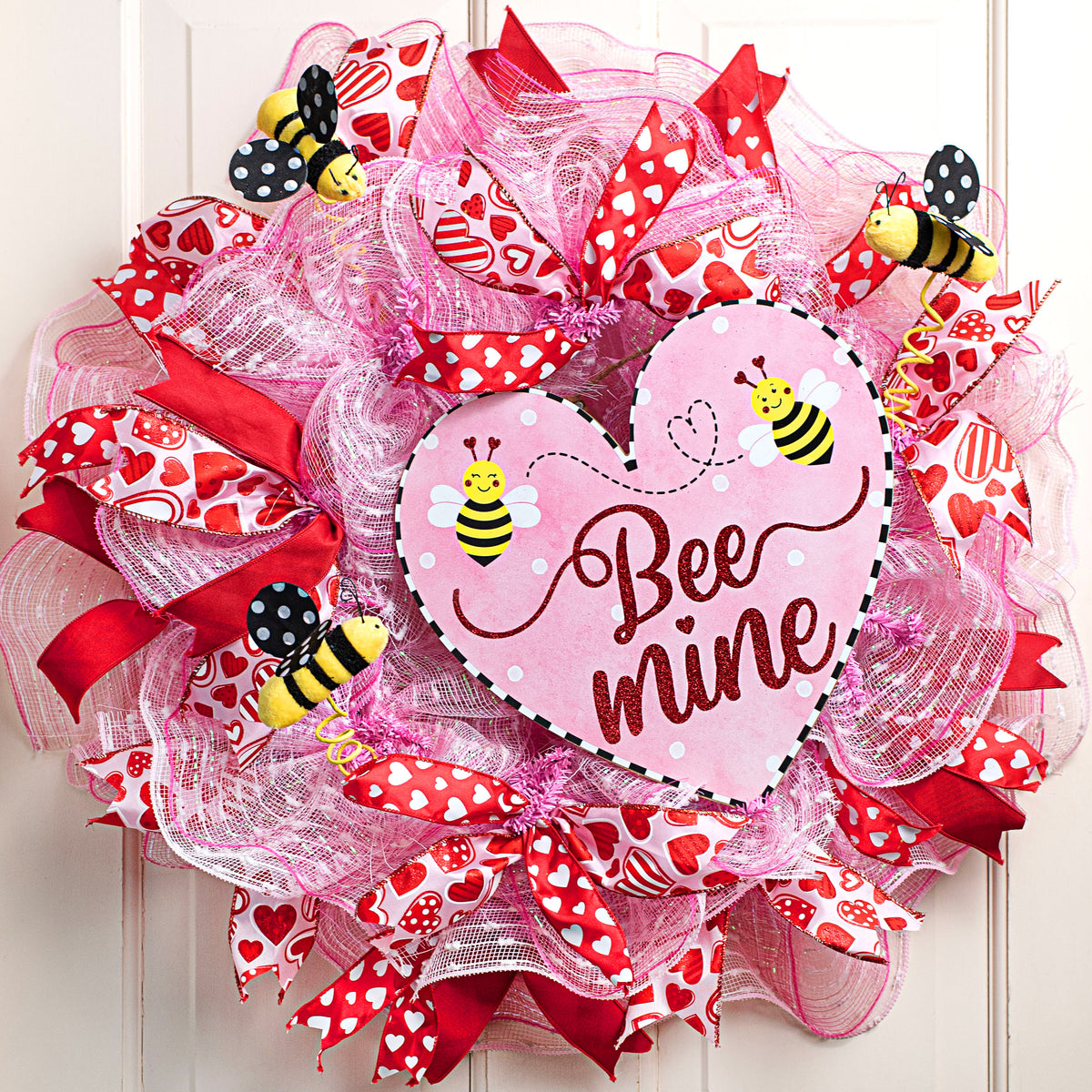 12" Wooden Heart Sign: Bee Mine Glitter Lifestyle Photo
